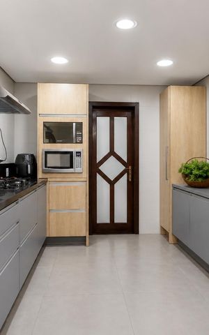 Casa à venda com 432m², 6 quartos e 5 vagas Casa à venda com 432m², 6 quartos e 5 vagasCozinha