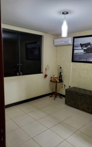 Casa para alugar com 300m², 4 quartos e 5 vagas Casa para alugar com 300m², 4 quartos e 5 vagasSala