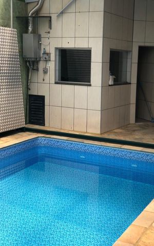Casa para alugar com 300m², 4 quartos e 5 vagas Casa para alugar com 300m², 4 quartos e 5 vagasÁrea externa