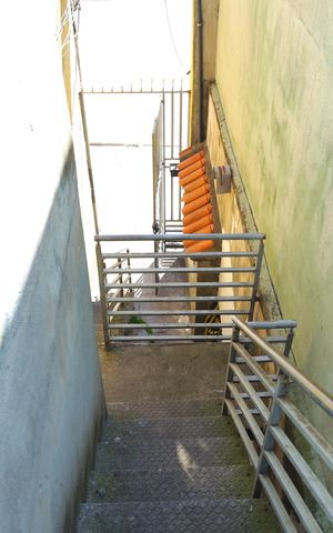 Casa para alugar com 40m², 1 quarto e sem vagaÁrea comum - Corredor - escadas