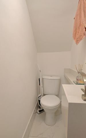 Casa de condomínio à venda com 65m², 2 quartos e 1 vagaLavabo