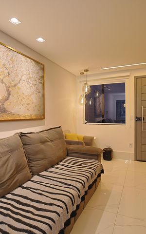 Casa de condomínio à venda com 65m², 2 quartos e 1 vagaSala