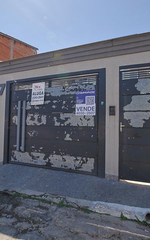 Casa de condomínio à venda com 65m², 2 quartos e 1 vagaFachada