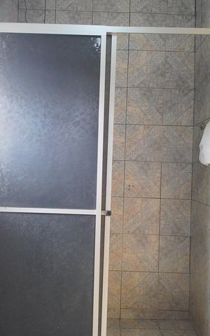 Casa à venda com 525m², 1 quarto e 1 vagaBanheiro
