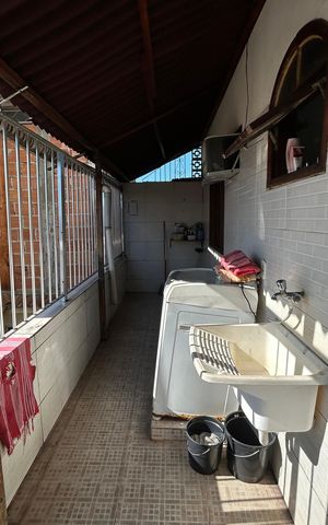 Casa à venda com 70m², 2 quartos e sem vagaÁrea de Serviço