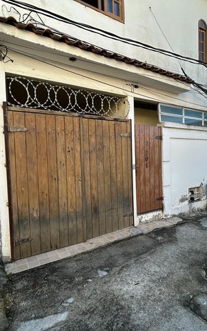 Casa à venda com 70m², 2 quartos e sem vagaFachada