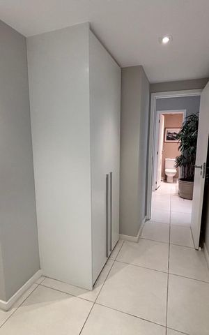 Apartamento à venda com 195m², 4 quartos e 3 vagasCorredor