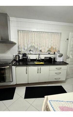 Casa à venda com 120m², 3 quartos e 4 vagas