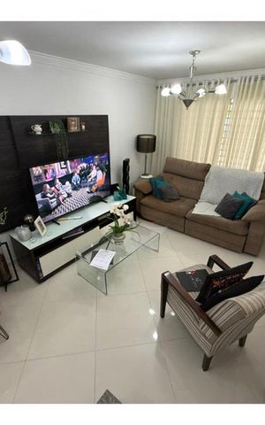 Casa à venda com 120m², 3 quartos e 4 vagas