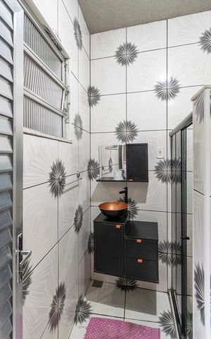 Casa para alugar com 50m², 2 quartos e sem vagaBanheiro
