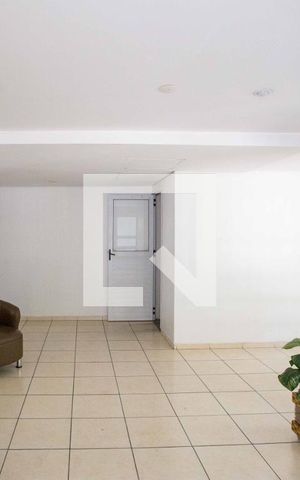 Apartamento à venda com 98m², 2 quartos e 1 vaga Apartamento à venda com 98m², 2 quartos e 1 vagaÁrea comum - Hall