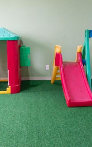 Apartamento à venda com 98m², 2 quartos e 1 vaga Apartamento à venda com 98m², 2 quartos e 1 vagaÁrea comum - Playground