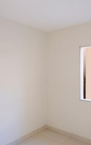 Casa à venda com 200m², 2 quartos e 5 vagasÁrea de serviço e edícula