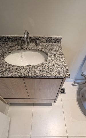 Apartamento para alugar com 38m², 1 quarto e 1 vaga Apartamento para alugar com 38m², 1 quarto e 1 vagaBanheiro