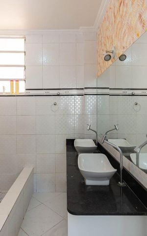 Apartamento à venda com 103m², 3 quartos e sem vagaBanheiro