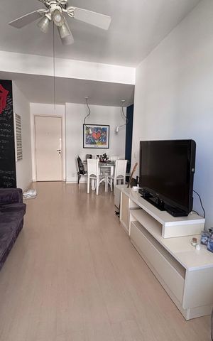 Apartamento à venda com 65m², 2 quartos e 1 vaga Apartamento à venda com 65m², 2 quartos e 1 vagaSala
