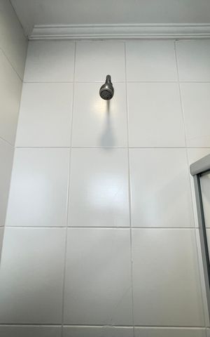 Casa de condomínio à venda com 107m², 2 quartos e 2 vagas Casa de condomínio à venda com 107m², 2 quartos e 2 vagasBanheiro 1
