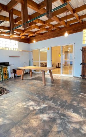 Casa de condomínio à venda com 107m², 2 quartos e 2 vagas Casa de condomínio à venda com 107m², 2 quartos e 2 vagasQuintal