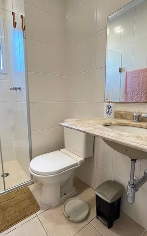Casa de condomínio à venda com 107m², 2 quartos e 2 vagas Casa de condomínio à venda com 107m², 2 quartos e 2 vagasBanheiro 2