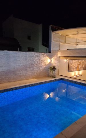 Apartamento à venda com 319m², 3 quartos e 2 vagasPiscina 