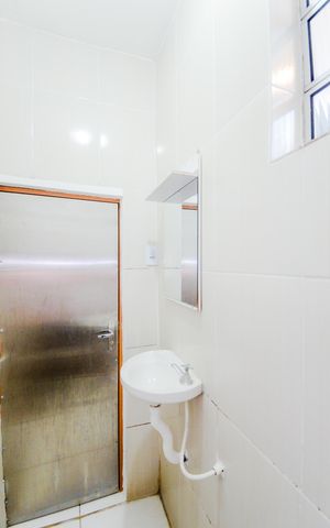 Casa para alugar com 55m², 2 quartos e sem vagaBanheiro