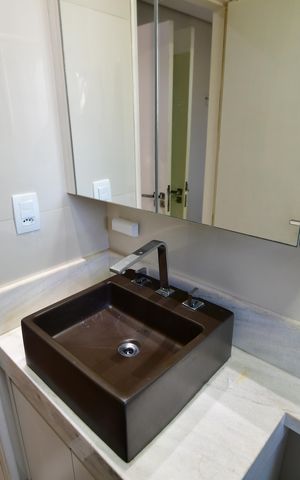 Apartamento à venda com 156m², 3 quartos e 3 vagasBanheiro Suíte