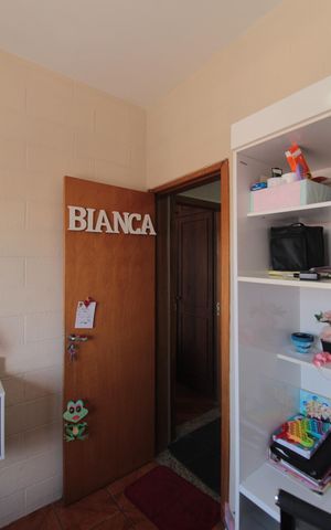 Casa de condomínio para alugar com 140m², 4 quartos e 2 vagasQuarto 1