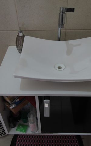 Casa de condomínio para alugar com 140m², 4 quartos e 2 vagasBanheiro da Suite
