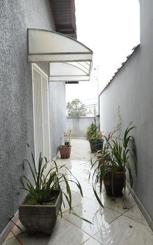 Casa para alugar com 189m², 4 quartos e 2 vagasQuintal