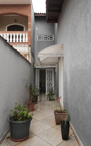 Casa para alugar com 189m², 4 quartos e 2 vagasQuintal