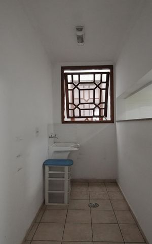 Casa para alugar com 189m², 4 quartos e 2 vagasÁrea de Serviço