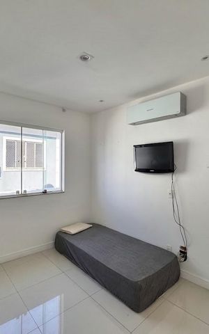 Casa de condomínio à venda com 600m², 3 quartos e 3 vagas Casa de condomínio à venda com 600m², 3 quartos e 3 vagasSuíte 3