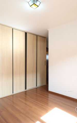 Casa à venda com 600m², 4 quartos e 3 vagasSuite 