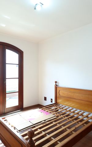 Casa à venda com 600m², 4 quartos e 3 vagasQuarto 2