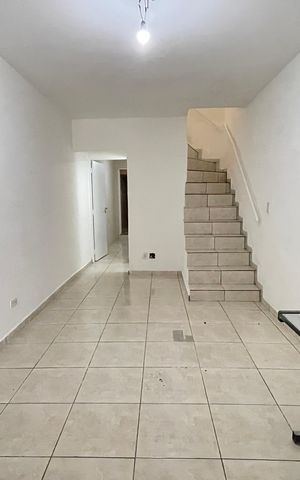 Casa para alugar com 90m², 2 quartos e 1 vaga Casa para alugar com 90m², 2 quartos e 1 vagaSala