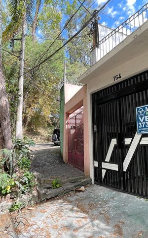 Casa para alugar com 90m², 2 quartos e 1 vaga Casa para alugar com 90m², 2 quartos e 1 vagaFachada