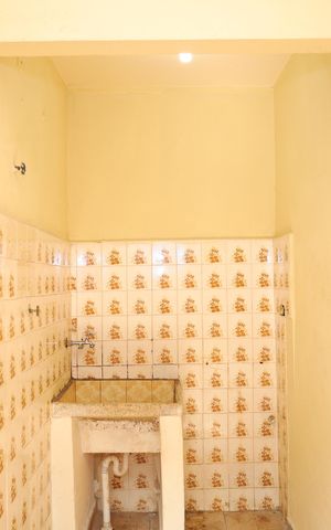 Casa para alugar com 60m², 2 quartos e 1 vagaÁrea de Serviço