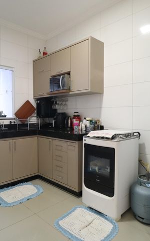 Casa para alugar com 70m², 3 quartos e 2 vagasCozinha
