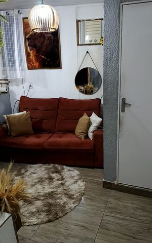 Casa à venda com 120m², 3 quartos e sem vaga Casa à venda com 120m², 3 quartos e sem vagaSala