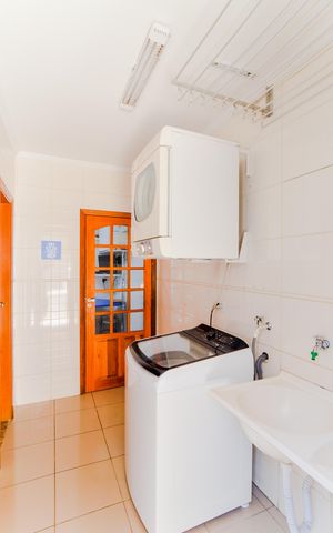 Casa à venda com 178m², 3 quartos e 2 vagasÁrea de Serviço