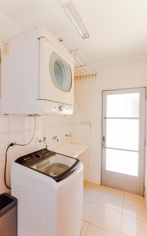 Casa à venda com 178m², 3 quartos e 2 vagasÁrea de Serviço
