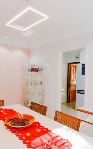 Casa à venda com 178m², 3 quartos e 2 vagasCopa