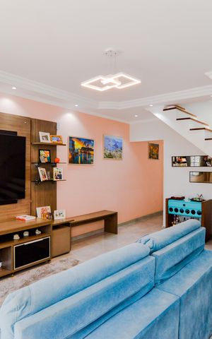 Casa à venda com 178m², 3 quartos e 2 vagasSala