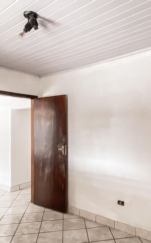 Casa à venda com 200m², 2 quartos e 3 vagas Casa à venda com 200m², 2 quartos e 3 vagasQuarto 1