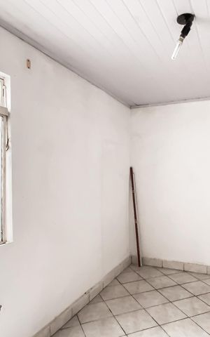 Casa à venda com 200m², 2 quartos e 3 vagas Casa à venda com 200m², 2 quartos e 3 vagasQuarto 2