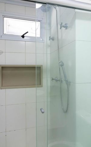 Apartamento à venda com 94m², 3 quartos e 2 vagas Apartamento à venda com 94m², 3 quartos e 2 vagasBanheiro da Suíte