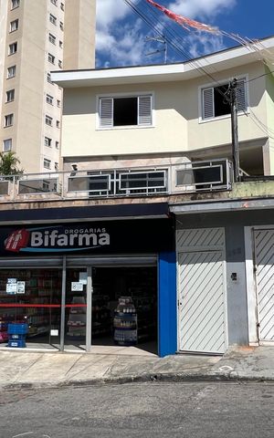 Casa para alugar com 80m², 3 quartos e sem vagaFachada