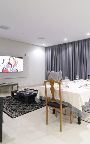 Casa para alugar com 311m², 3 quartos e 2 vagasSala