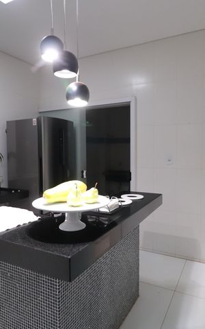 Casa para alugar com 311m², 3 quartos e 2 vagasCozinha