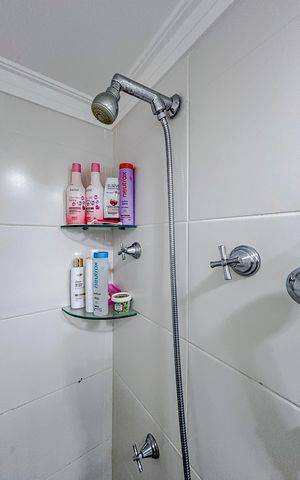 Apartamento à venda com 68m², 3 quartos e 2 vagasBanheiro